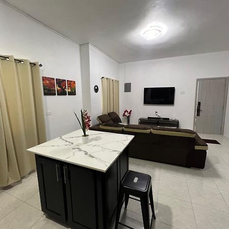Luxury Apartments At Case De Coco, Ocho Rios Jamaica מראה חיצוני תמונה