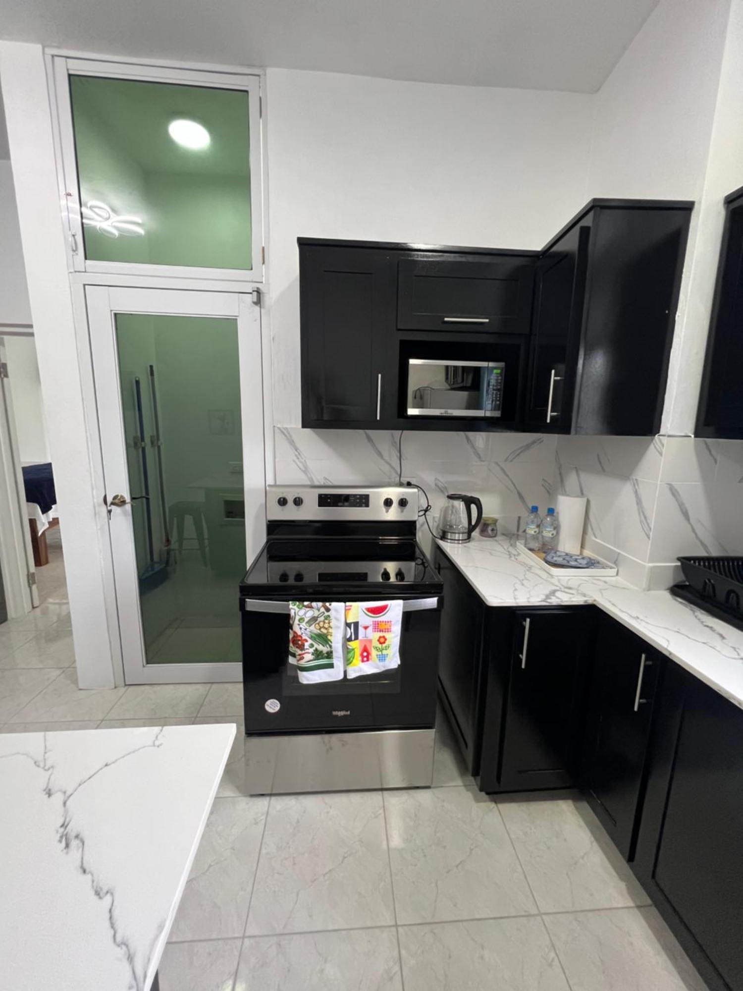 Luxury Apartments At Case De Coco, Ocho Rios Jamaica מראה חיצוני תמונה